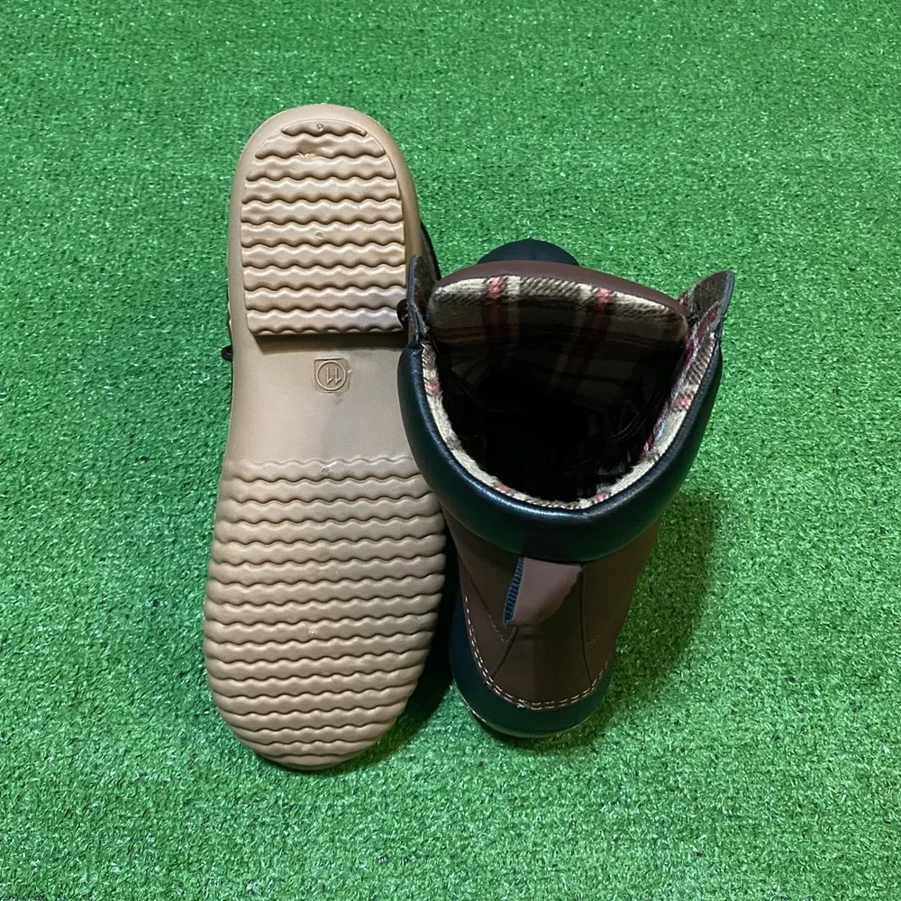 Lucky Brand Brown and Black Duck Rain & Snow Boots